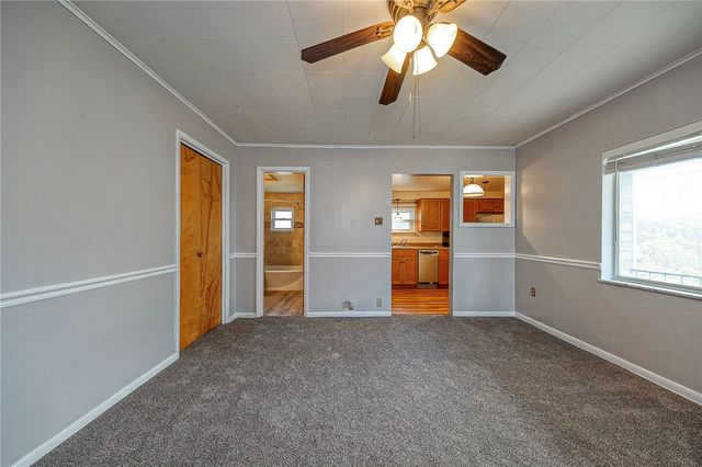 3819 Grant St A, South Park, PA 15129