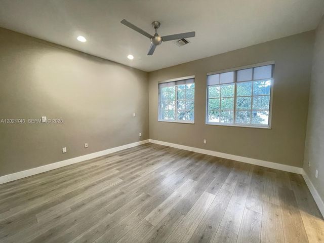 170 SE 7th Way 170, Pompano Beach, FL 33060