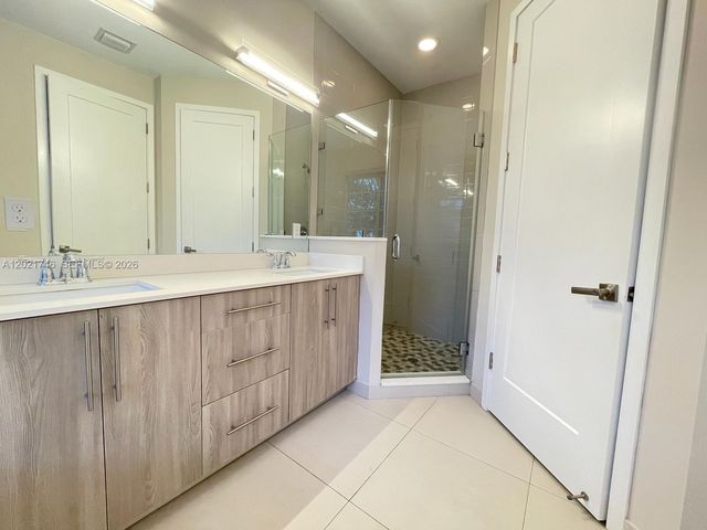 170 SE 7th Way 170, Pompano Beach, FL 33060
