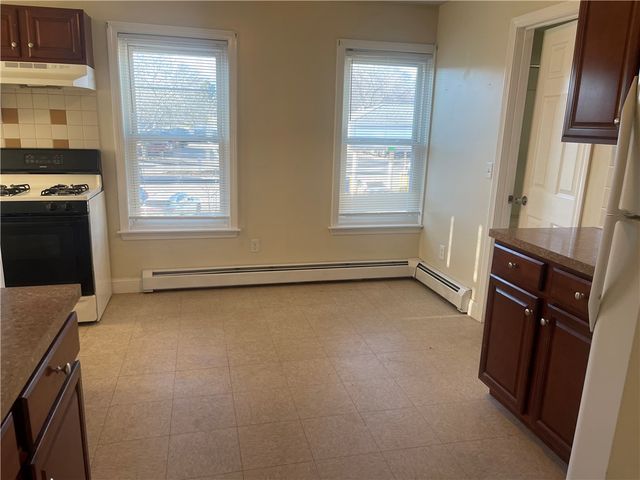 585 Main Street 2A, East Greenwich, RI 02818