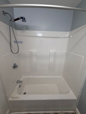 181 S Main St 6, Attleboro, MA 02703