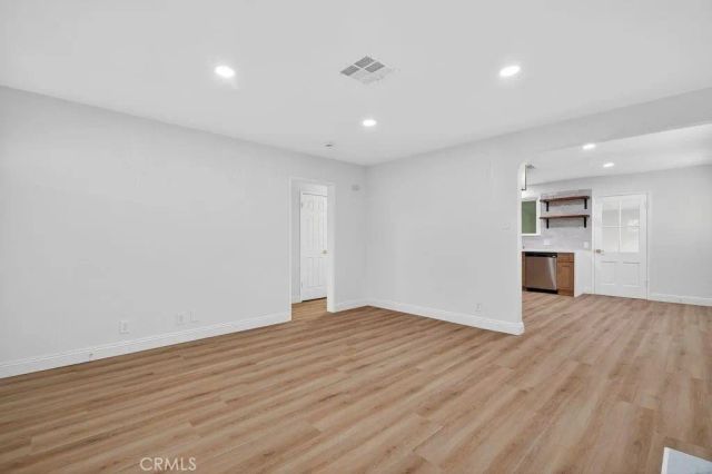 4392 Elm, Long Beach, CA 90807