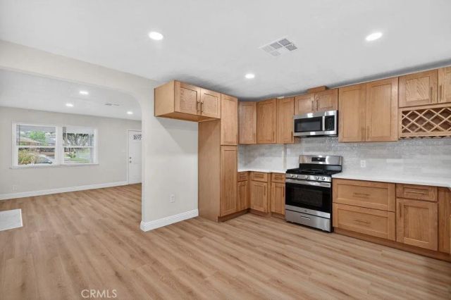 4392 Elm, Long Beach, CA 90807