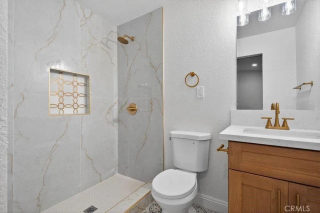 4392 Elm, Long Beach, CA 90807