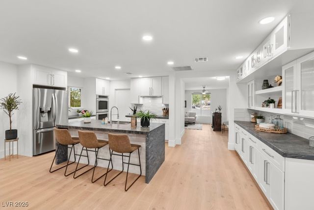 1621 Franklin Avenue, Las Vegas, NV 89104