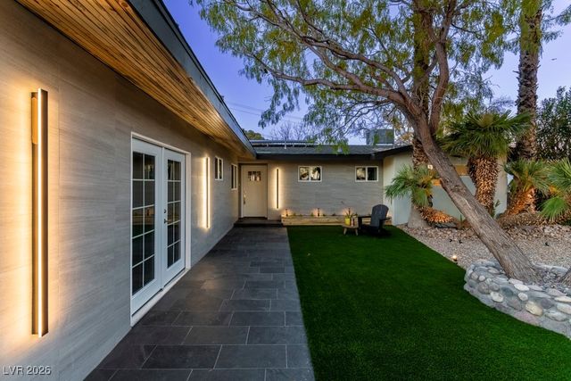 1621 Franklin Avenue, Las Vegas, NV 89104