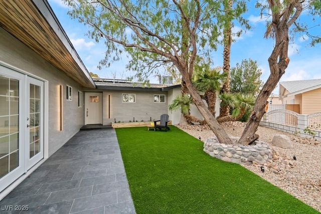 1621 Franklin Avenue, Las Vegas, NV 89104