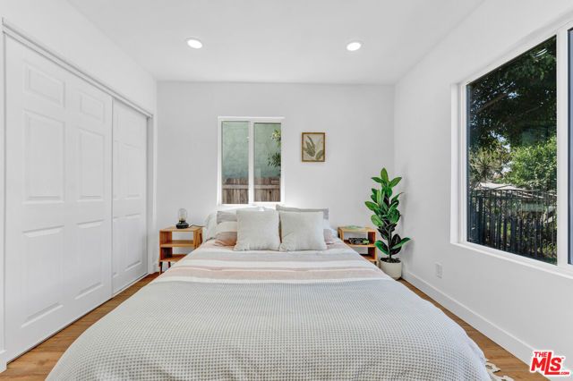 620 W 42nd Place, Los Angeles, CA 90037