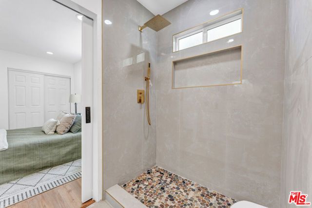 620 W 42nd Place, Los Angeles, CA 90037