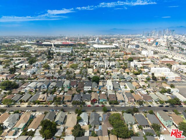 620 W 42nd Place, Los Angeles, CA 90037
