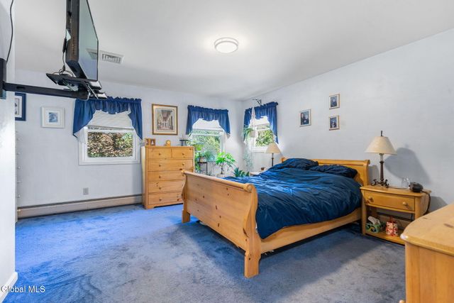 2 Keystone, Clifton Park, NY 12019