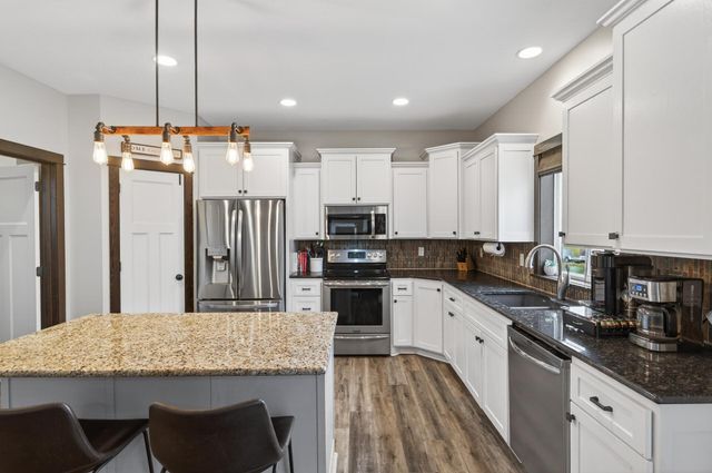 10115 Kaitlin Avenue, Hanover, MN 55341