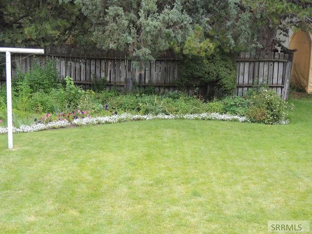 595 Bechler Drive, St Anthony, ID 83445