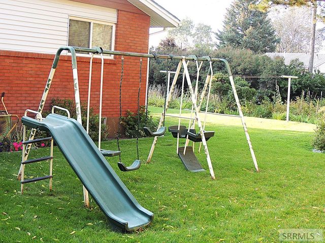 595 Bechler Drive, St Anthony, ID 83445