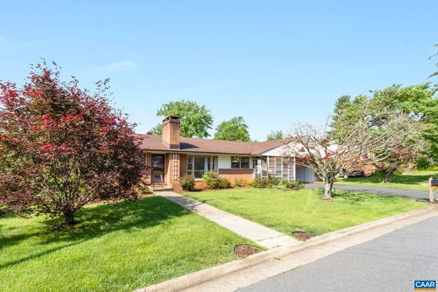 1304 LESTER DR, Charlottesville, VA 22901