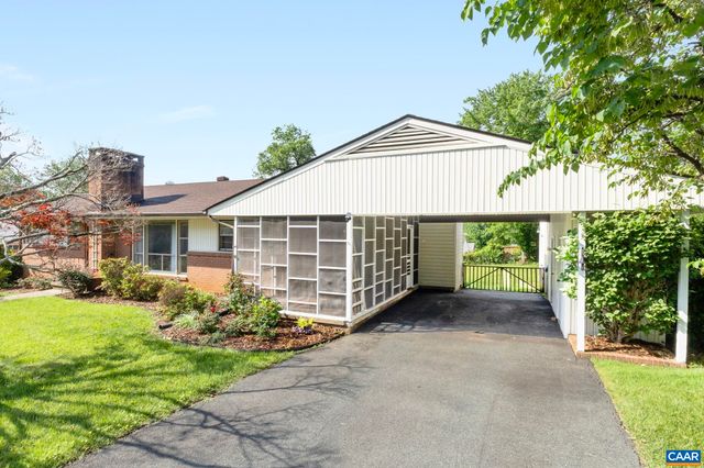1304 LESTER DR, Charlottesville, VA 22901