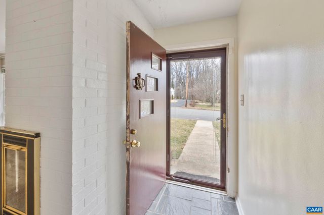 1304 LESTER DR, Charlottesville, VA 22901
