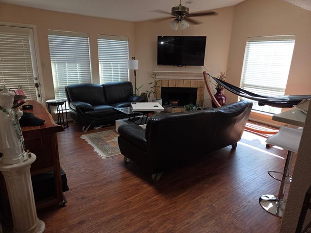 2277 S Kirkwood Road 902, Houston, TX 77077