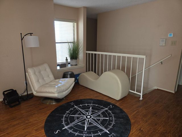 2277 S Kirkwood Road 902, Houston, TX 77077