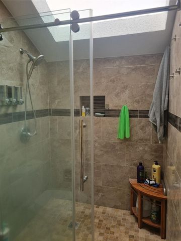 2277 S Kirkwood Road 902, Houston, TX 77077