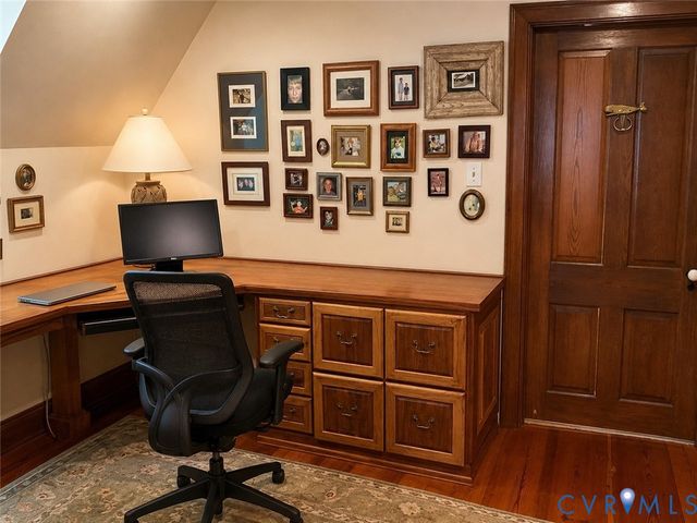6711 Greenyard Rd, Chester, VA 23831