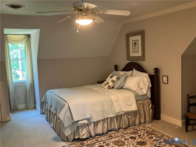 6711 Greenyard Rd, Chester, VA 23831