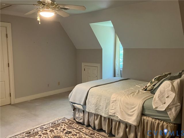 6711 Greenyard Rd, Chester, VA 23831