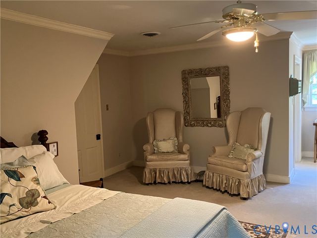 6711 Greenyard Rd, Chester, VA 23831