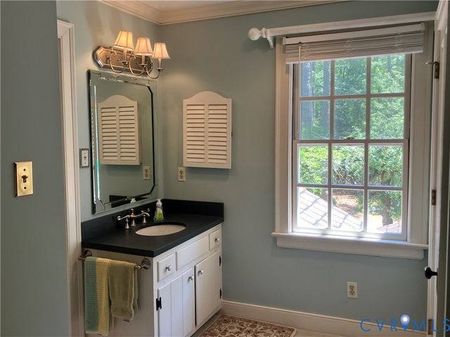 6711 Greenyard Rd, Chester, VA 23831