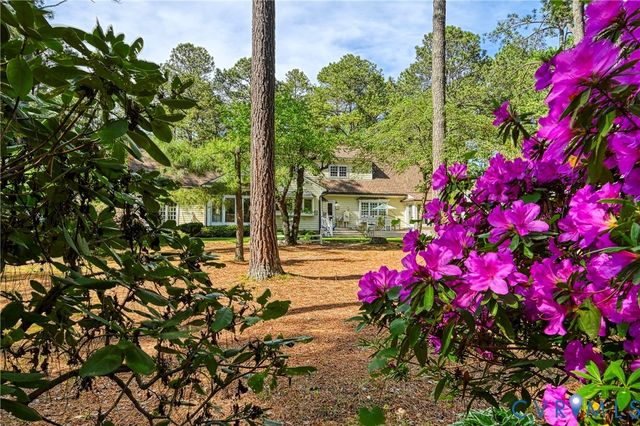 6711 Greenyard Rd, Chester, VA 23831