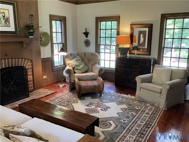 6711 Greenyard Rd, Chester, VA 23831