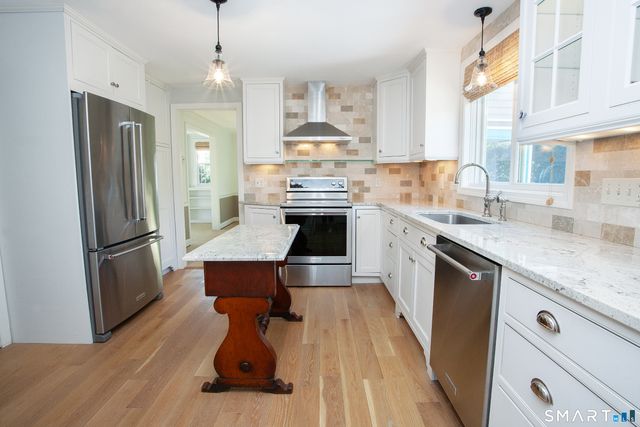 28 Tunxis Road, West Hartford, CT 06107