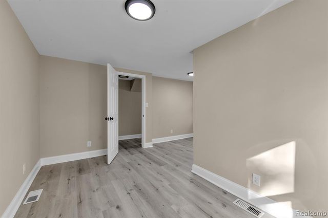 16211 Maddelein Street, Detroit, MI 48205