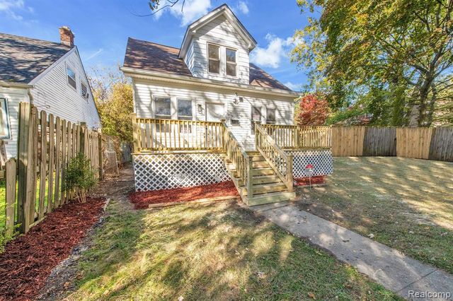 16211 Maddelein Street, Detroit, MI 48205