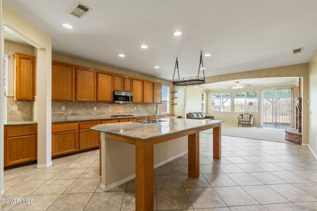 3643 Mountain Shadows Court, Palmdale, CA 93551
