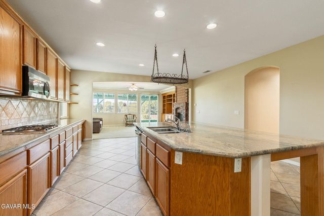 3643 Mountain Shadows Court, Palmdale, CA 93551