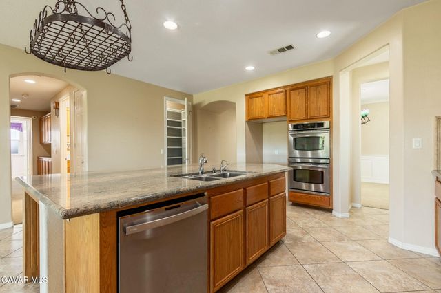 3643 Mountain Shadows Court, Palmdale, CA 93551
