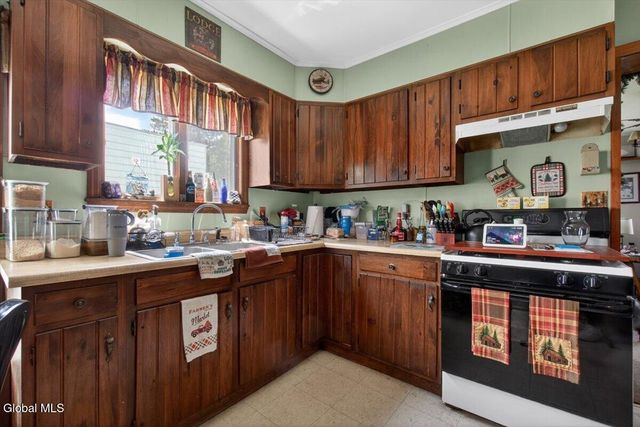 45 Van Ness Avenue, Greenwich, NY 12834