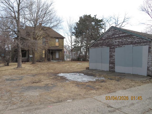 948 18th Avenue NE, Minneapolis, MN 55418