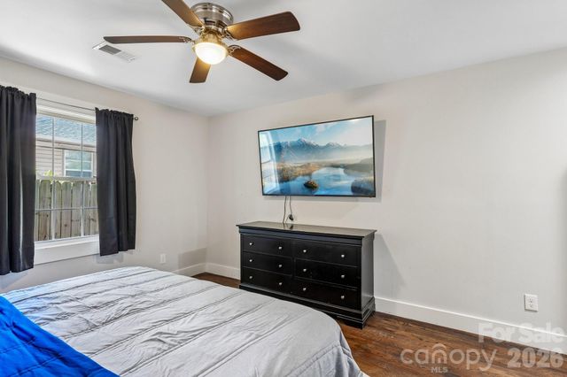 1824 Double Oaks Road, Charlotte, NC 28206