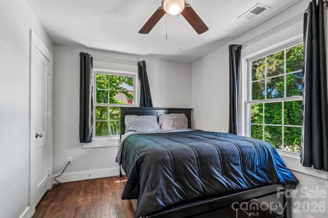 1824 Double Oaks Road, Charlotte, NC 28206