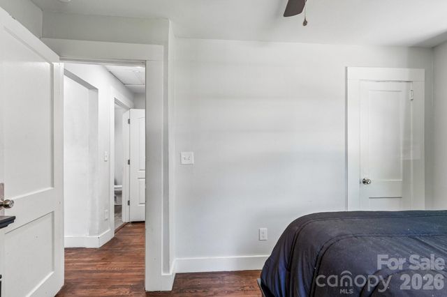 1824 Double Oaks Road, Charlotte, NC 28206