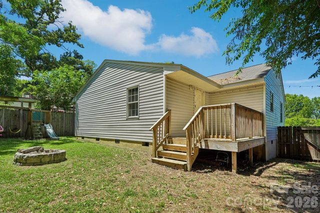 1824 Double Oaks Road, Charlotte, NC 28206