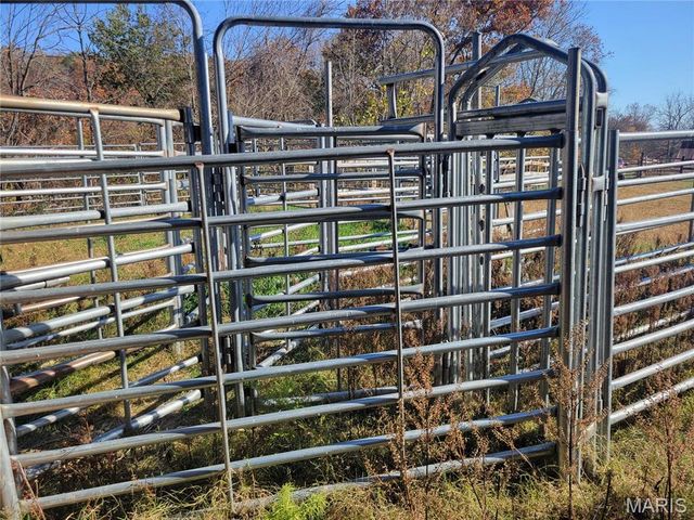 319 County Road 708A, Ellington, MO 63638