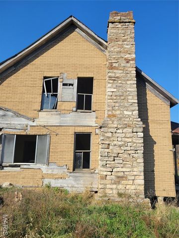 319 County Road 708A, Ellington, MO 63638