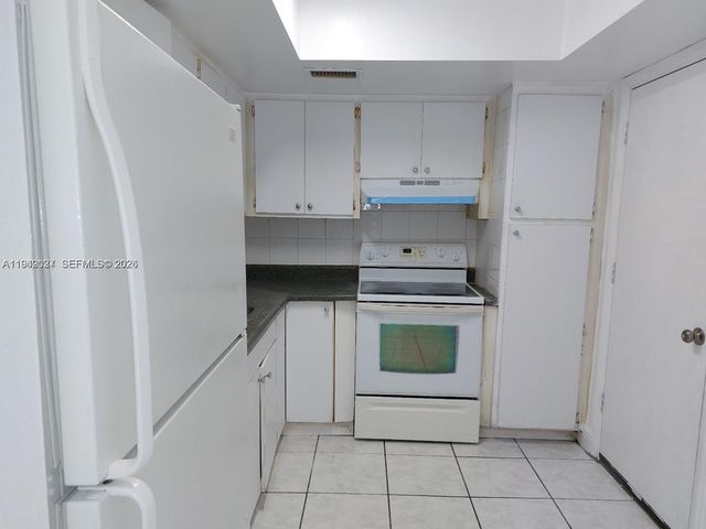 1201 SW 50th Ave 213-4, North Lauderdale, FL 33068