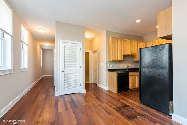 2113 W Gladys Avenue 3N, Chicago, IL 60612