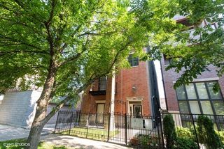 2113 W Gladys Avenue 3N, Chicago, IL 60612