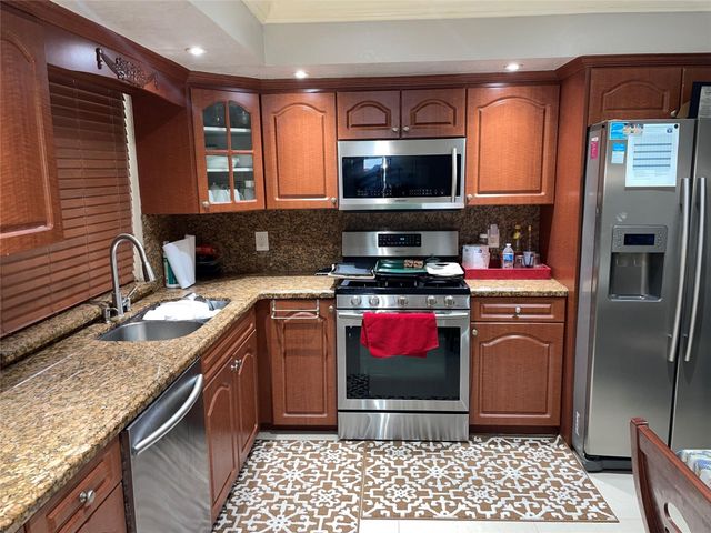 11901 NW 15th Street, Pembroke Pines, FL 33026