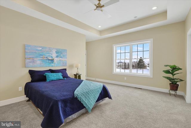 6195 MERION DR, Fayetteville, PA 17222